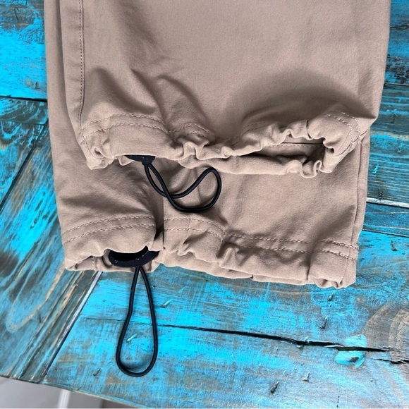 Patagonia Tan Lightweight Hiking Pants Size 12 - Picture 9 of 11